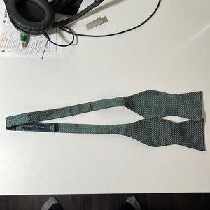 Tommy Hilfiger Green Silk Bow Tie